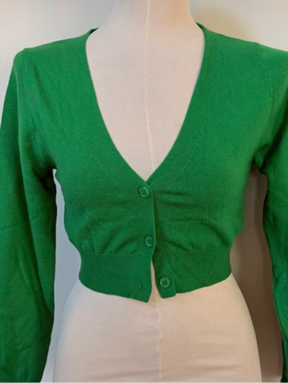 Source Unknown Emerald Green Cropped V-Neck Women's Cardigan
